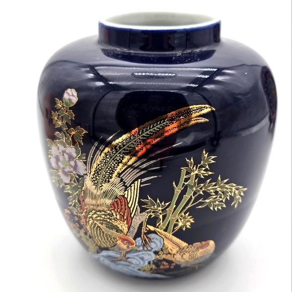 Asian Cobalt Blue Enamel Vase Ginger Jar Turtledove Japan - Picture 1 of 5